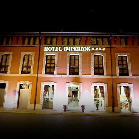 Hotel Imperion Onís Exteriér fotografie
