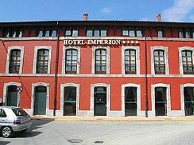 Hotel Imperion Onís Exteriér fotografie